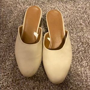 Final sale-Cream mules